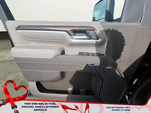 New 2025 GMC Sierra 2500 SLT w/ SLT Premium Package image 22