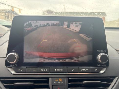 Used 2019 Nissan Altima 2.5 SR FWD image 23