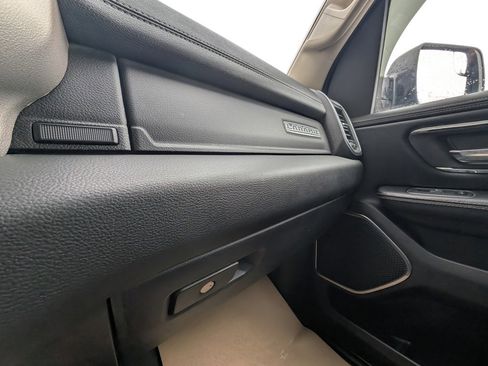 Used 2021 RAM 1500 Laramie image 32