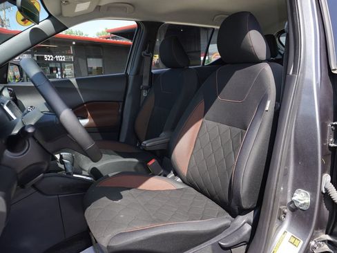 Used 2020 Nissan Kicks SR FWD image 22