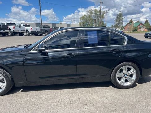 Used 2017 BMW 330i xDrive Sedan AWD/4WD image 5