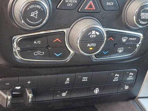 Used 2018 RAM 1500 Big Horn image 16