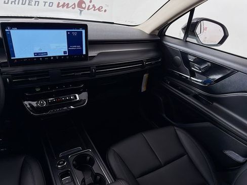 New 2026 Lincoln Corsair Premiere AWD/4WD image 26