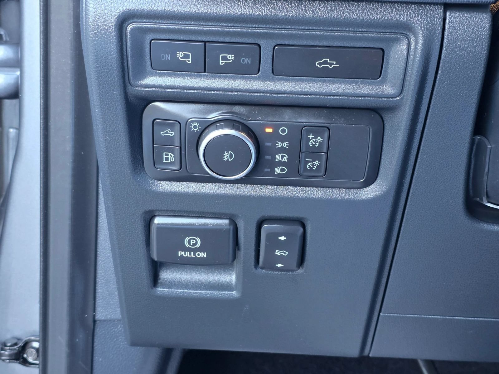 Used 2021 Ford F150 Platinum w/ Equipment Group 701A High AWD/4WD image 14