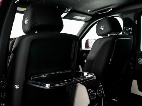 Certified 2025 Rolls-Royce Cullinan image 24