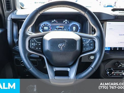Used 2025 Ford Bronco Badlands image 30