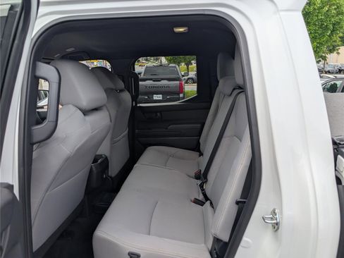 Used 2024 Toyota Tacoma SR5 AWD/4WD image 14