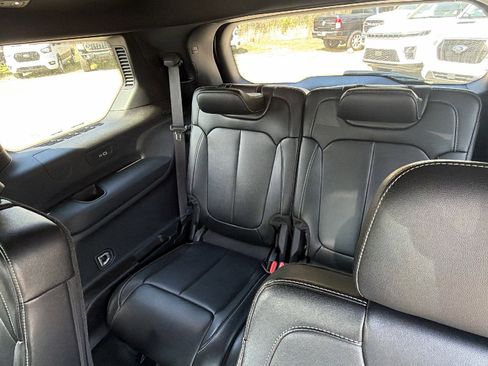 Used 2024 Jeep Grand Cherokee L Limited image 25