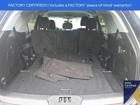 Used 2024 Ford Explorer XLT AWD/4WD image 13
