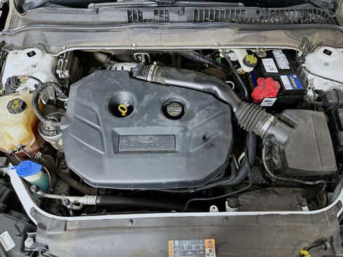 Used 2016 Ford Fusion Titanium FWD image 30