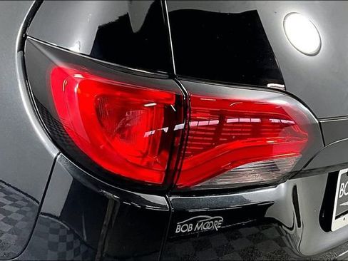 Used 2020 Chrysler Pacifica Touring-L Plus image 22