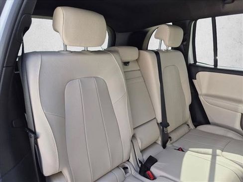Used 2026 Mercedes-Benz GLB 250 image 17