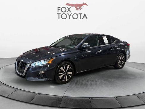 Used 2021 Nissan Altima 2.5 SL FWD image 1