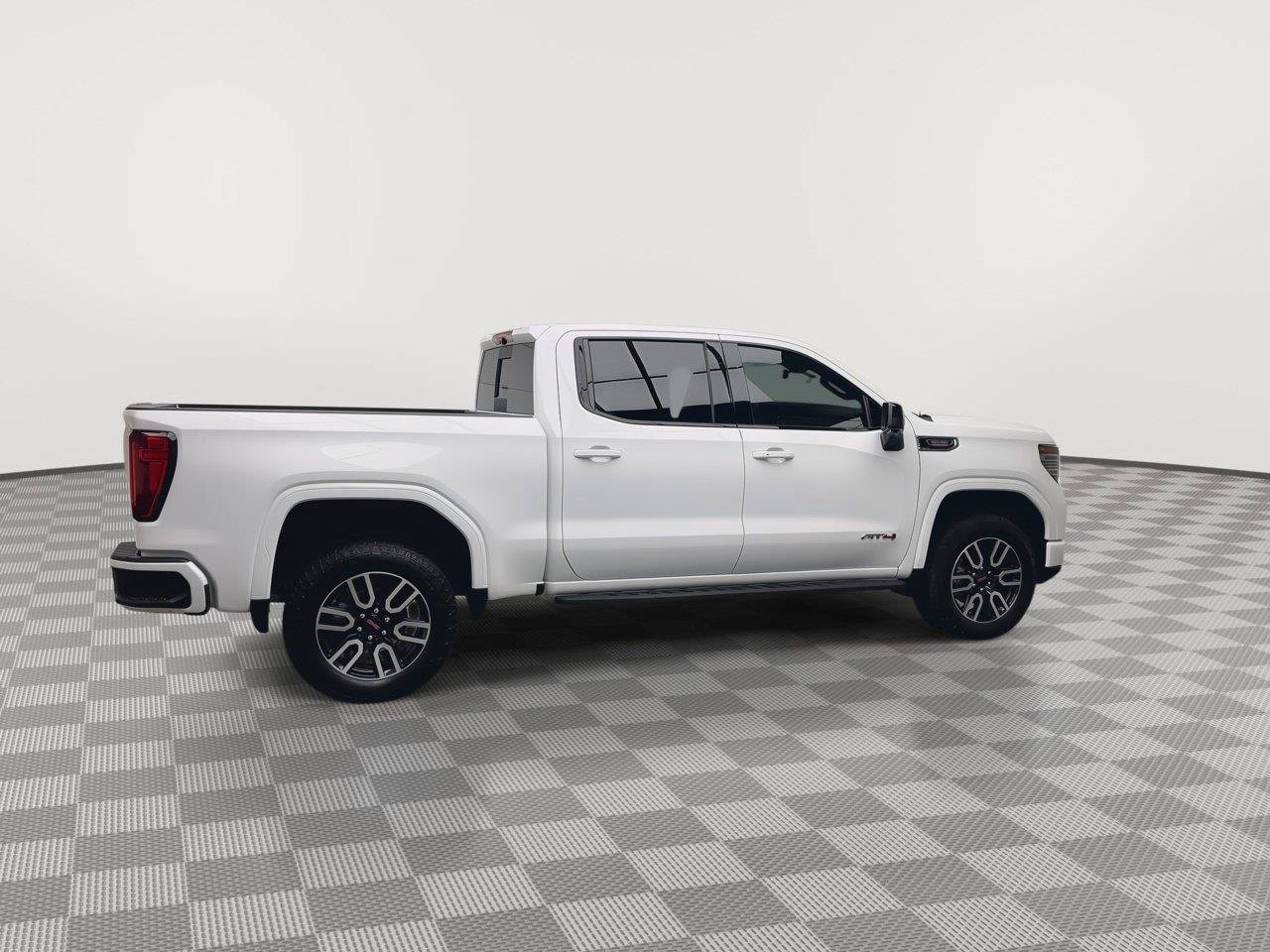 Certified 2025 GMC Sierra 1500 AT4 w/ Technology Package AWD/4WD image 48