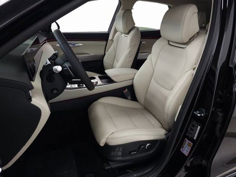 New 2026 Genesis GV70 2.5T Select AWD/4WD image 10