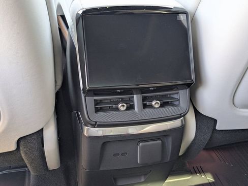 New 2026 Cadillac Vistiq Luxury w/ LPO, Floor Liner Package image 12