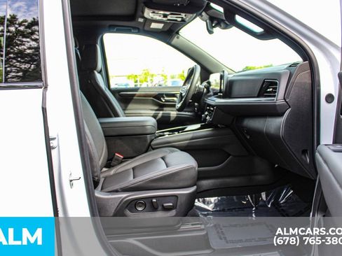 Used 2026 Chevrolet Tahoe Z71 w/ Comfort Package AWD/4WD image 23