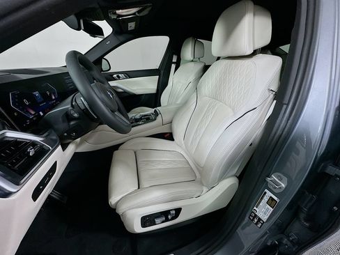Used 2025 BMW X6 xDrive40i w/ Executive Package AWD/4WD image 21