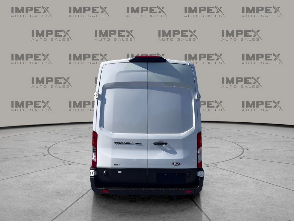 Used 2026 Ford Transit 250 148 High Roof Extended RWD image 4