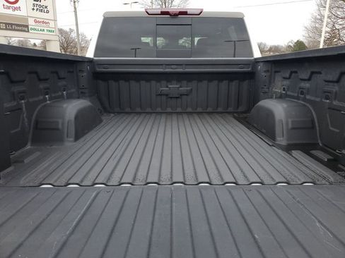 Used 2025 Chevrolet Silverado 1500 High Country image 30