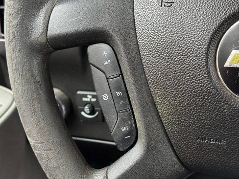 Used 2017 Chevrolet Express 2500 image 26