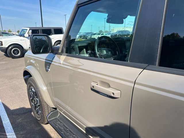 Used 2025 Ford Bronco Outer Banks AWD/4WD image 16