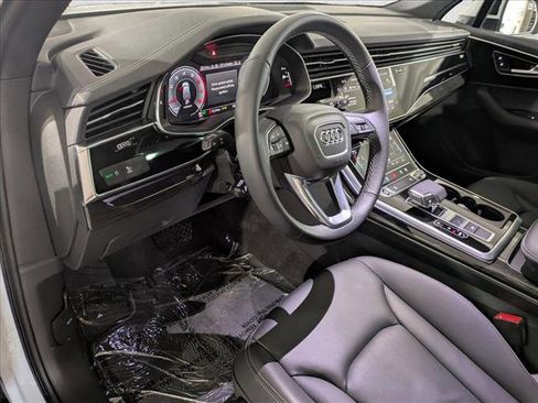 Certified 2025 Audi Q7 3.0T Premium w/ Convenience Package image 10