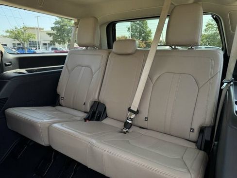 Used 2024 Ford Expedition Max Limited AWD/4WD image 31