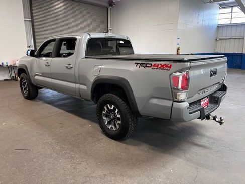 Used 2021 Toyota Tacoma TRD Off-Road w/ TRD Premium Off Road Package AWD/4WD image 5