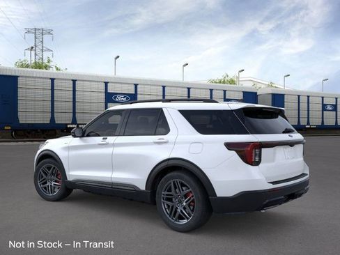 New 2026 Ford Explorer ST-Line w/ ST-Line Street Pack image 4