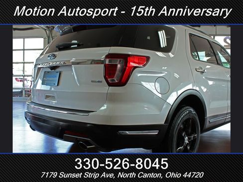 Used 2018 Ford Explorer Limited AWD/4WD image 11