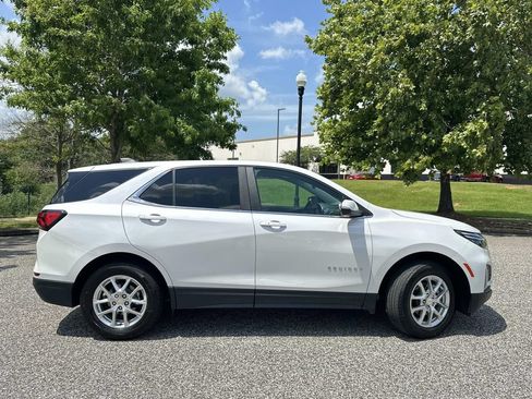 Used 2023 Chevrolet Equinox LT FWD image 4