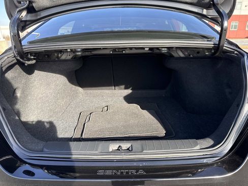 Used 2025 Nissan Sentra SR image 20