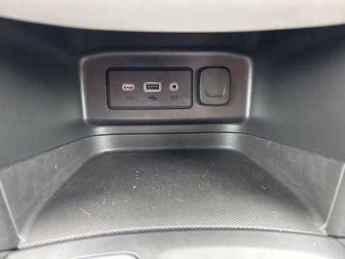 Used 2020 Chevrolet Equinox LS w/ LPO, Cargo Package AWD/4WD image 18
