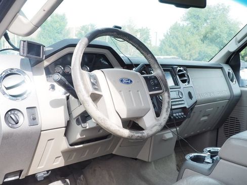 Used 2008 Ford F350 Lariat AWD/4WD image 5