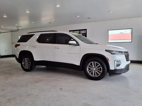 Used 2023 Chevrolet Traverse LT FWD image 16