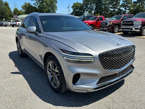 Used 2022 Genesis GV70 2.5T w/ Advanced Package AWD/4WD image 7