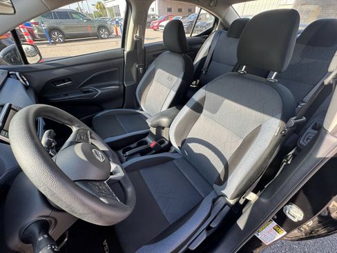 Used 2025 Nissan Versa SV FWD image 34