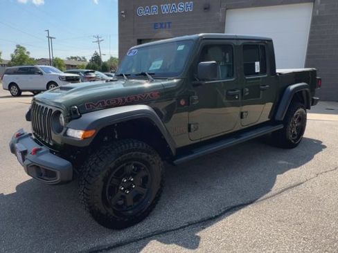 Used 2022 Jeep Gladiator Mojave w/ Cold Weather Group AWD/4WD image 5