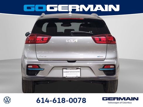 Used 2022 Kia Niro EX image 10