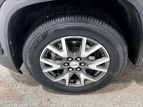 Used 2023 GMC Acadia SLE w/ LPO, Black Accent Package image 36