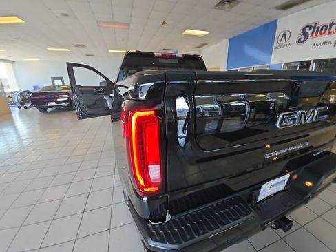 Used 2025 GMC Sierra 1500 Denali AWD/4WD image 31