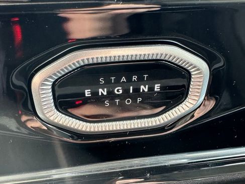 New 2026 Jeep Grand Cherokee Altitude AWD/4WD image 22