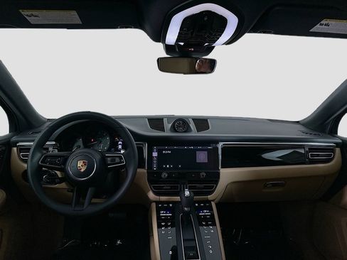 Certified 2026 Porsche Macan AWD/4WD image 25