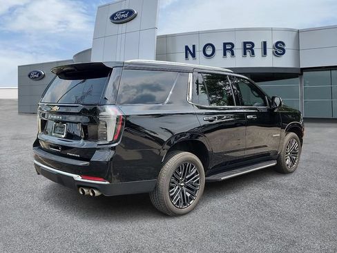 Used 2025 Chevrolet Tahoe Premier AWD/4WD image 4