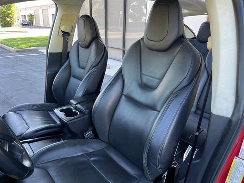 Used 2016 Tesla Model X Performance image 26