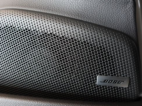 Used 2025 Porsche Panamera image 24