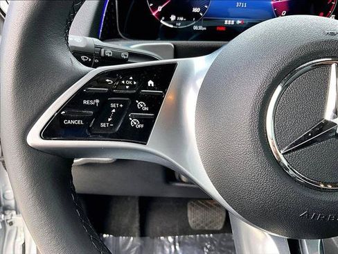 Used 2026 Mercedes-Benz GLB 250 image 20