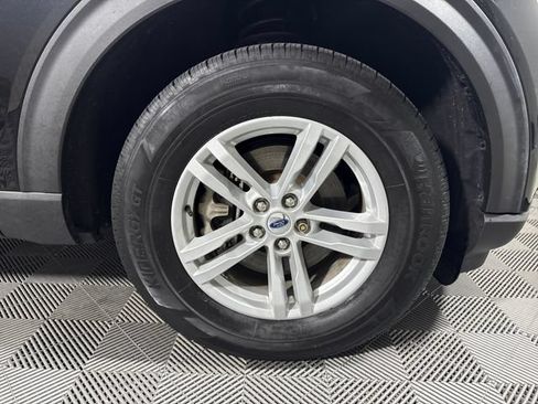 Used 2024 Ford Explorer XLT w/ Class IV Trailer Tow Package AWD/4WD image 11
