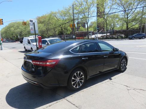 Used 2018 Toyota Avalon XLE Plus w/ Protection Package FWD image 4
